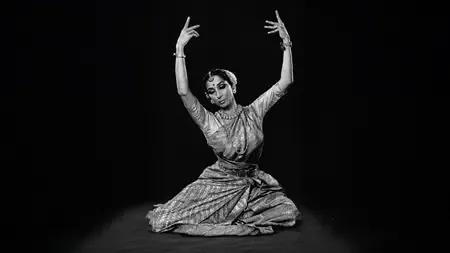 मृणालिनी साराभाई: भारत की प्रसिद्ध शास्त्रीय नृत्यांगना, जिनके नृत्य की हर मुद्रा कहती थी एक कहानी
