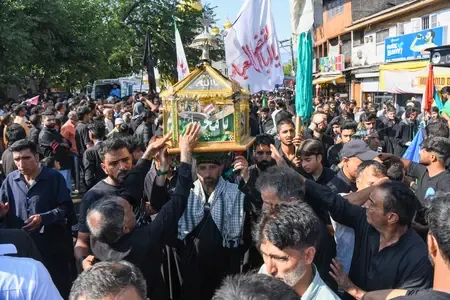 Why Did Top Officers Join the Muharram Procession in Srinagar?