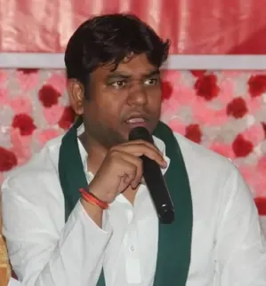 Mukesh Sahani Attacks Chirag Paswan, Lacks His Father's Courage