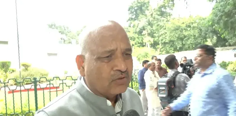 मुख्य चुनाव आयुक्त ज्ञानेश कुमार तुरंत इस्तीफा दें — कांग्रेस का आरोप, संविधान-प्रदत्त अधिकार किए नष्ट