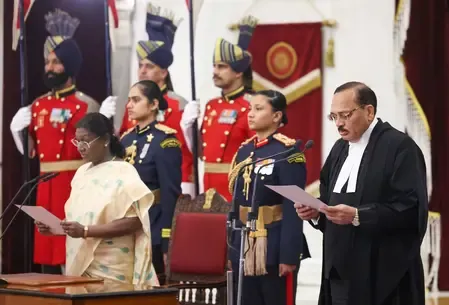 मुख्य न्यायाधीश जस्टिस सूर्यकांत के शपथ समारोह में नहीं आए राहुल गांधी, भाजपा ने निशाना साधा