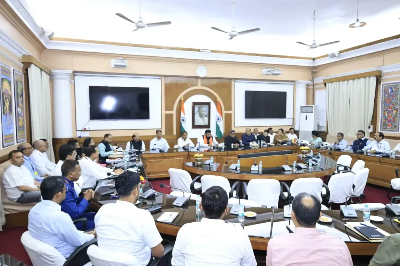 सम्राट चौधरी ने मुख्यमंत्री पद संभालने के बाद सचिवालय में की महत्वपूर्ण बैठक