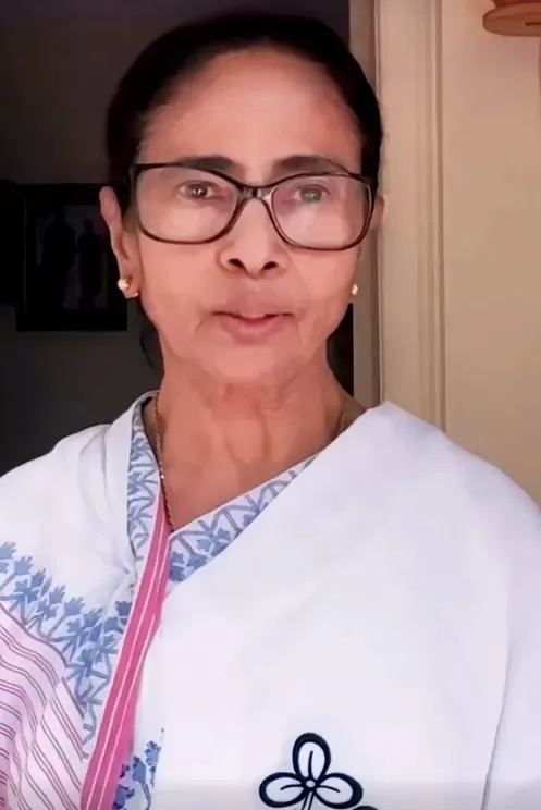 ममता बनर्जी ने बंगाली नववर्ष पर शुभकामनाएं दीं, संकीर्णता की दीवारें तोड़ने का किया आह्वान