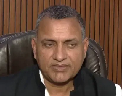 नीतीश कुमार के निर्णय पर सवाल, सुधाकर सिंह ने कहा- 'बंधक' बन गए हैं मुख्यमंत्री