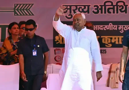 क्या सीएम योगी, नीतीश और अन्य मुख्यमंत्रियों ने लालकृष्ण आडवाणी को जन्मदिन की शुभकामनाएं दी?