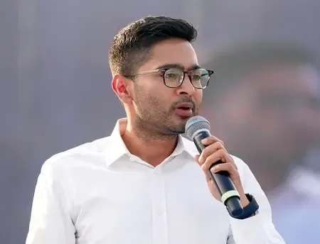 मुकुल रॉय के निधन पर अभिषेक बनर्जी ने जताया दुख, कहा-बंगाल के राजनीतिक इतिहास के एक युग का अंत 