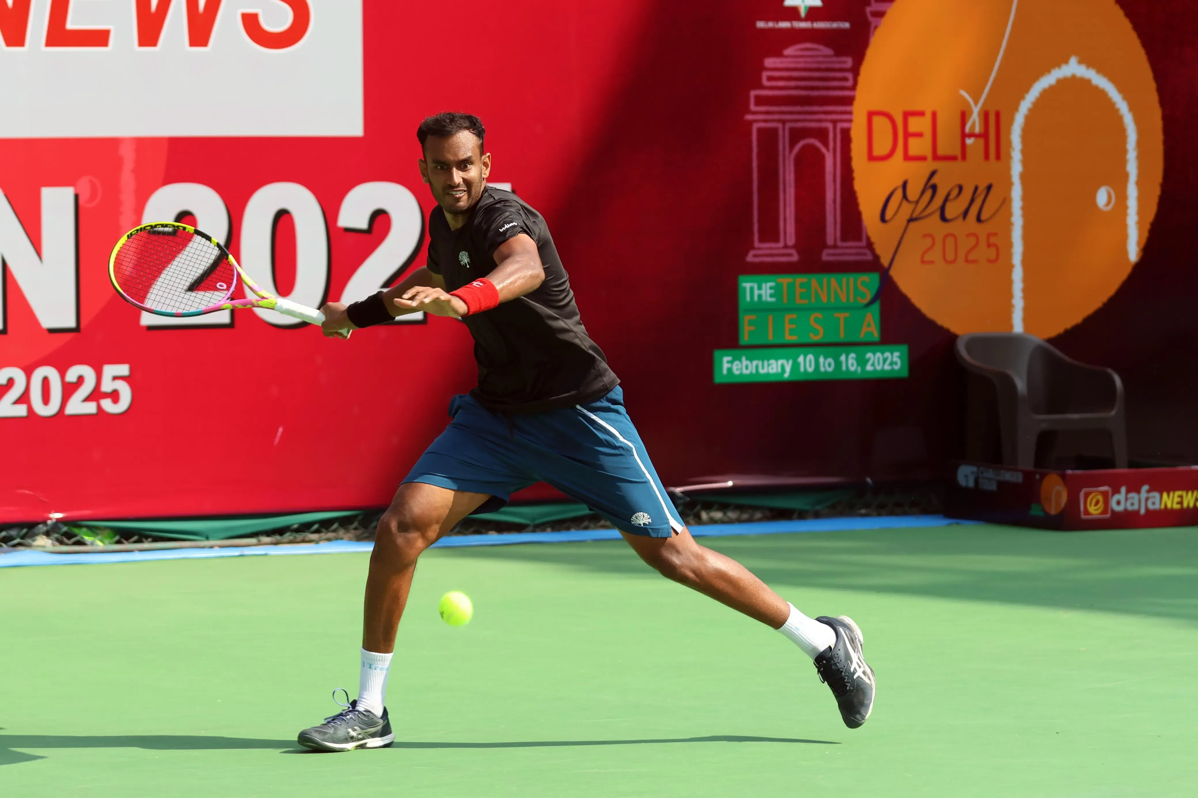 Mukund Sasikumar Makes Stunning Comeback to Reach Round of 16 at Delhi Open