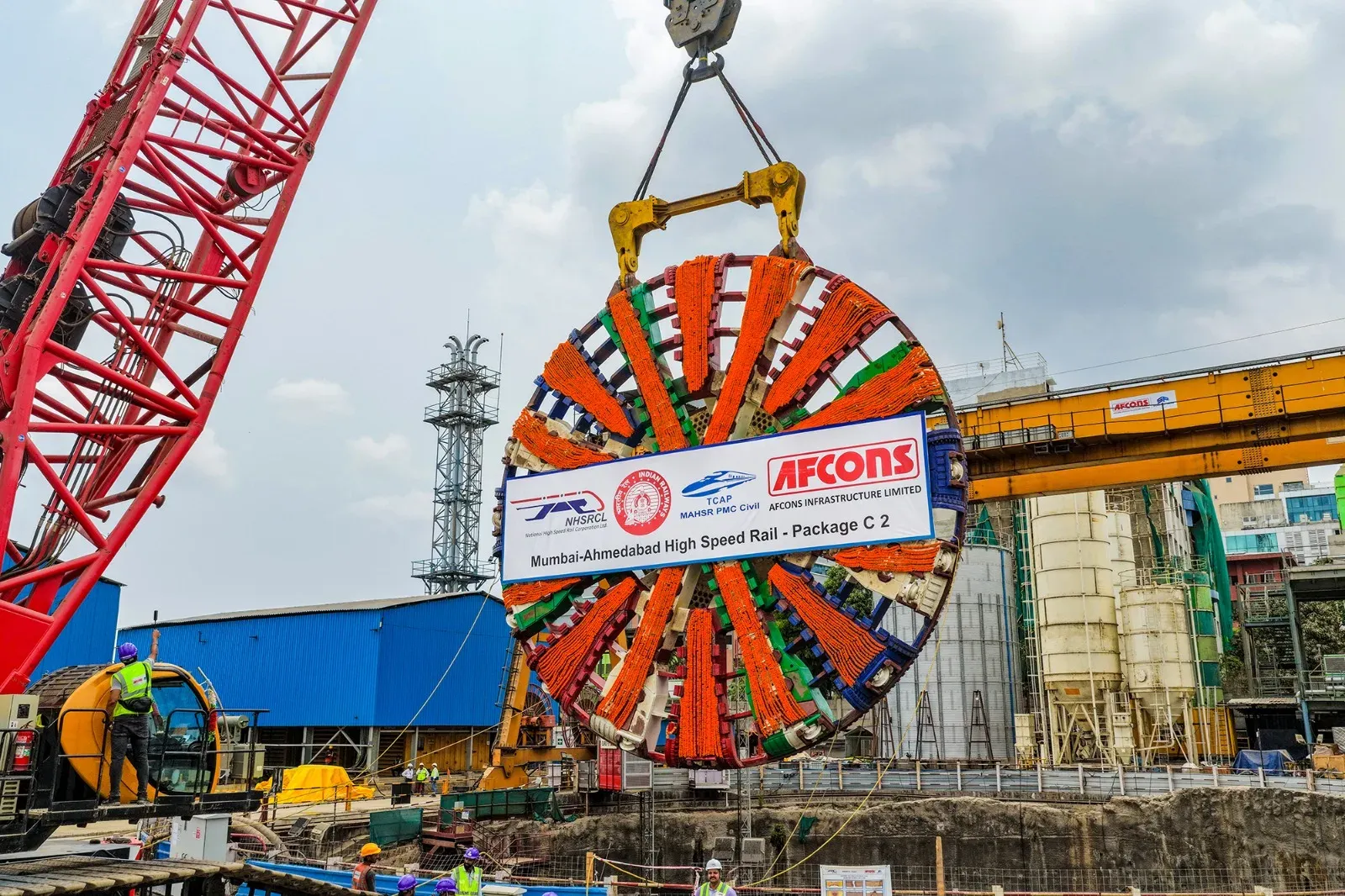 मुंबई-अहमदाबाद बुलेट ट्रेन: 21 किमी सुरंग के लिए दूसरी TBM का 350 टन कटरहेड सावली में उतारा गया