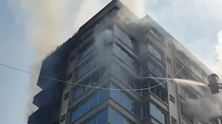 मुंबई: जोगेश्वरी में हाई-राइज बिल्डिंग में भीषण आग, रेस्क्यू ऑपरेशन जारी