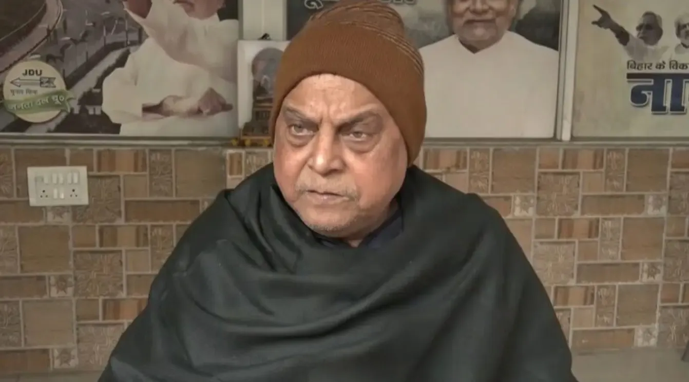 क्या मुंबई के विकास में उत्तर भारत के लोगों का योगदान महत्वपूर्ण है: नीरज कुमार?