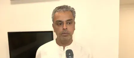 मुंबई मैनहोल हादसा: मिलिंद देवरा ने BMC पर साधा निशाना, लापरवाह अधिकारियों को बर्खास्त करने की मांग