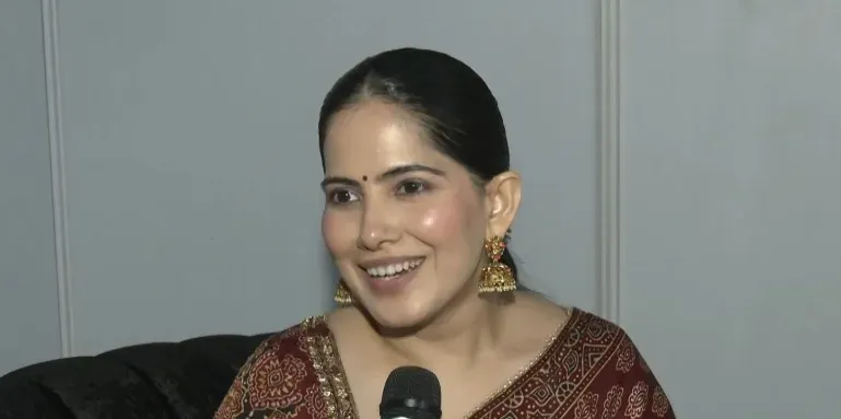 जया किशोरी का डिवाइन कॉन्सर्ट मुंबई में हाउसफुल, बोलीं — 'रास्ता कॉन्सर्ट का, मंजिल ईश्वर की'