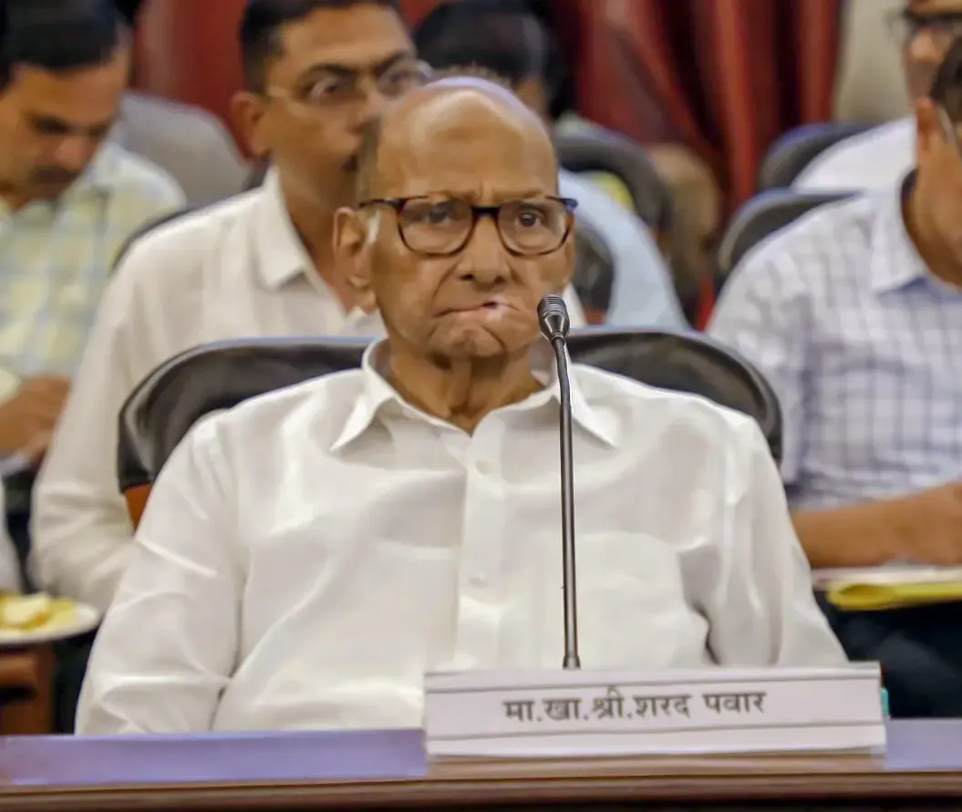 मुंबई: एनसीपी अध्यक्ष शरद पवार अस्पताल में भर्ती, स्थिति स्थिर