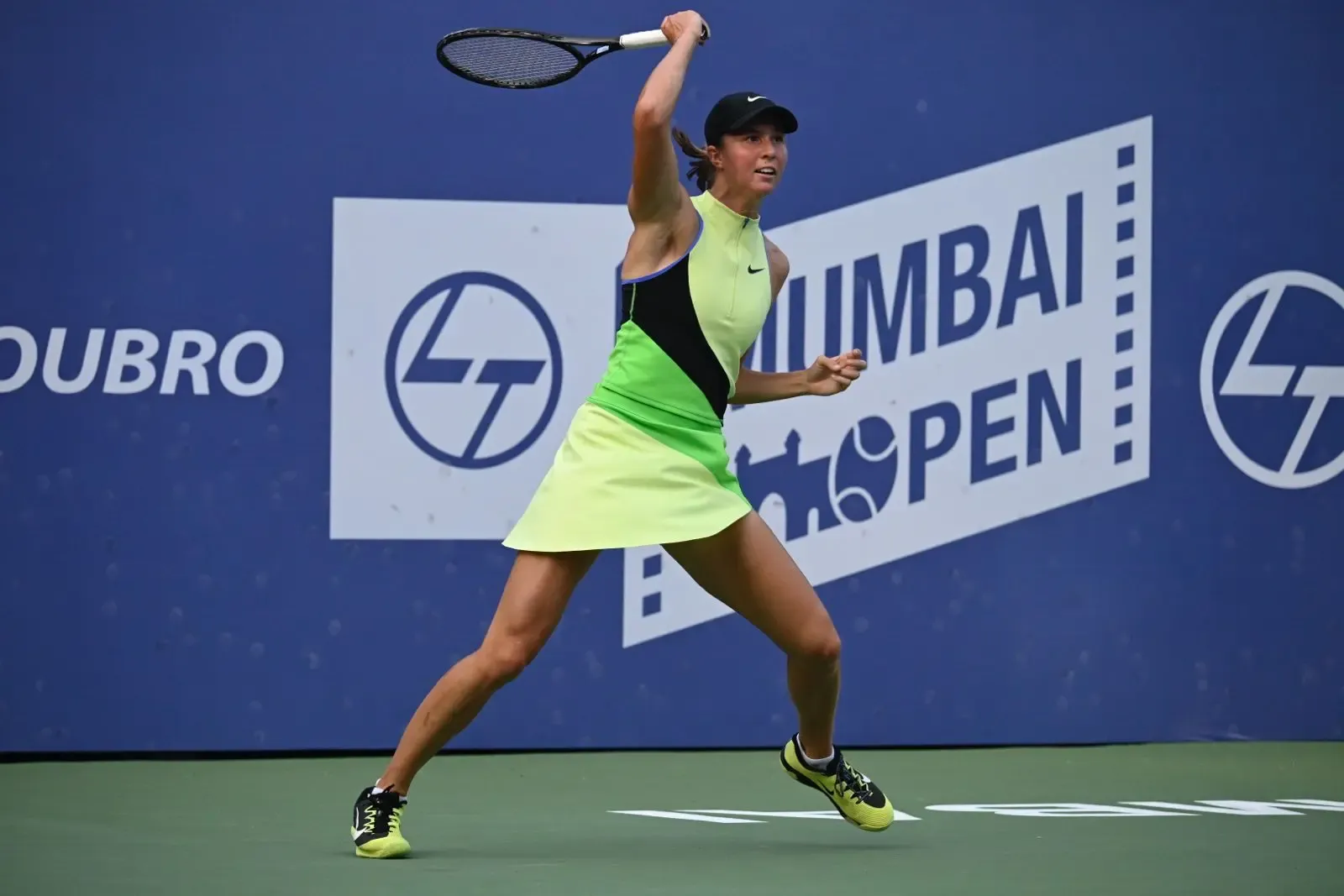 Can Teenage Sensation Lilli Tagger Overcome Former Champion Semenistaja to Reach Semis?