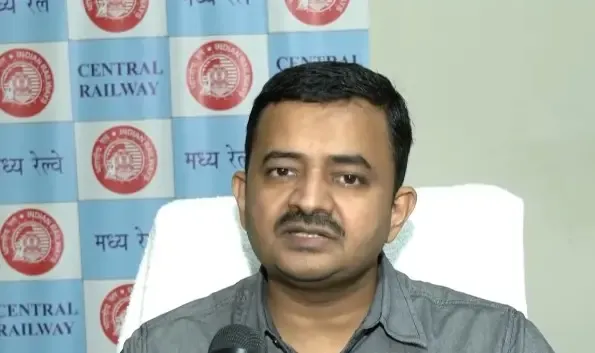 मुंबई: CSMT कोचिंग यार्ड में हावड़ा ट्रेन की पैंट्री कार में आग, संयुक्त जांच समिति गठित