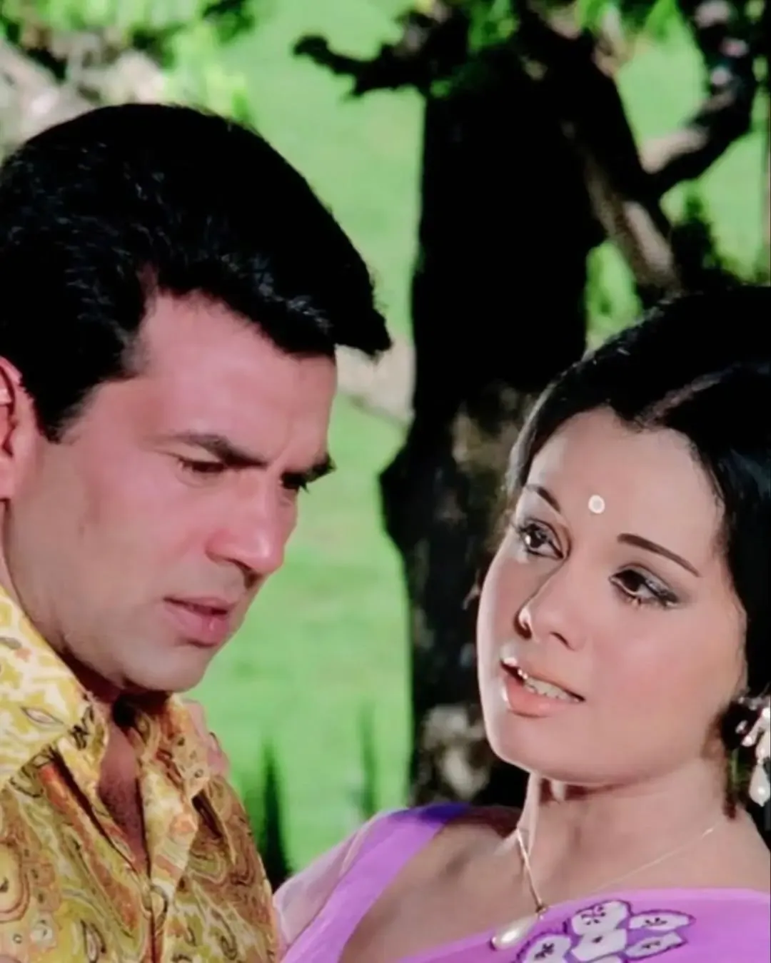 Did Mumtaz Remember Dharmendra with a Heartfelt Tribute?