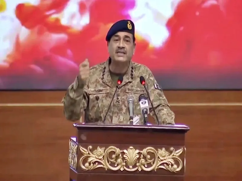 Asim Munir's Dominance: A Threat to Pakistani Democracy?