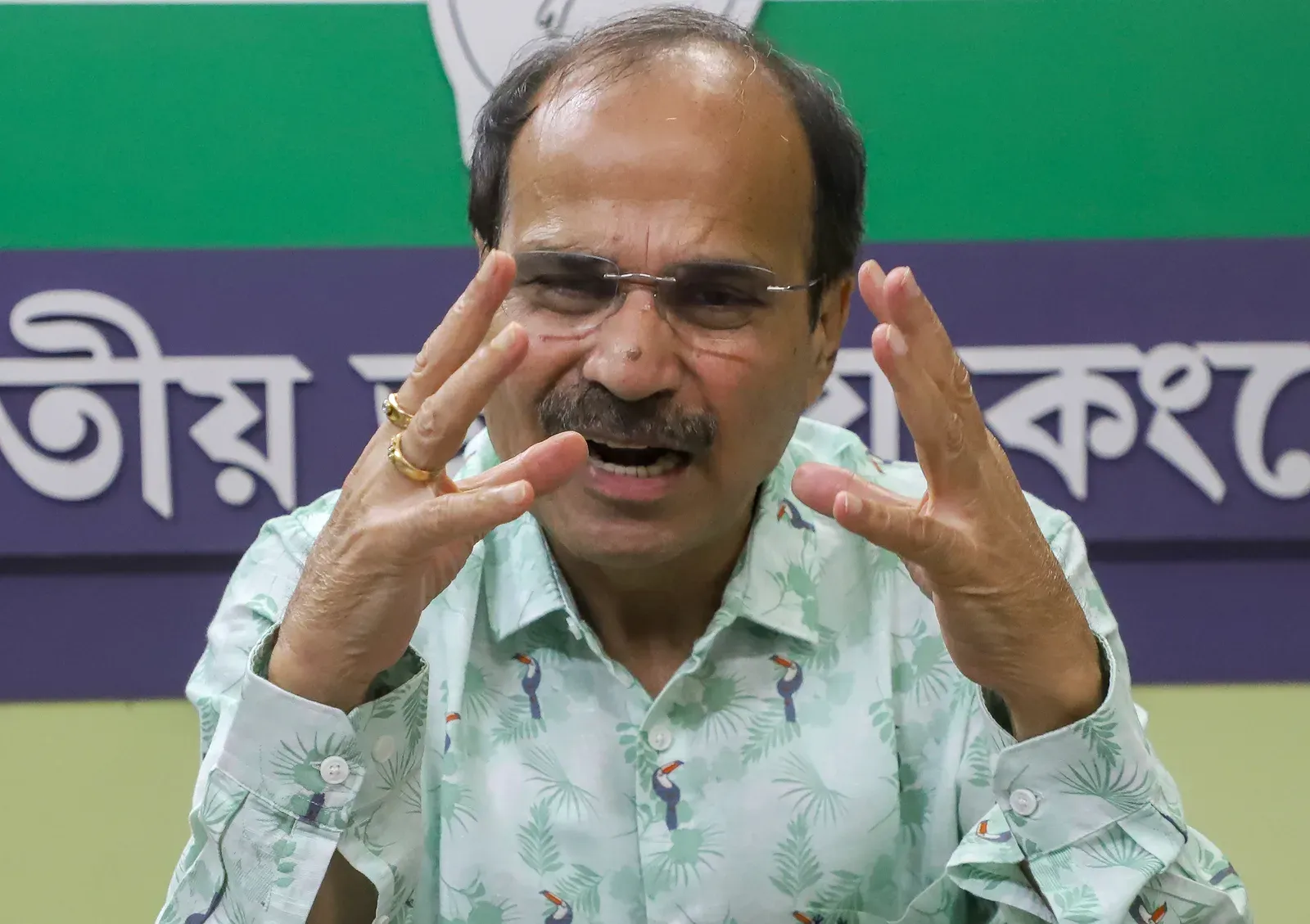 मुर्शिदाबाद में रेलवे कोच फैक्ट्री की माँग: अधीर रंजन चौधरी ने रेल मंत्री अश्विनी वैष्णव को लिखा पत्र