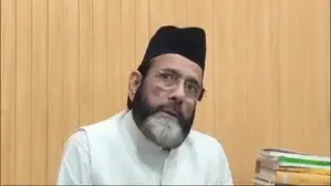 जो लालच में धर्म परिवर्तन करवाए, वह देश भी बेच सकता है: मुस्लिम धर्मगुरु मौलाना तौकीर रजा 