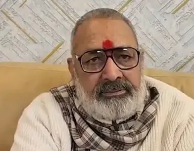 क्या ममता बनर्जी मुस्लिम वोट पाने के लिए बांग्लादेशियों का समर्थन कर रही हैं? : गिरिराज सिंह