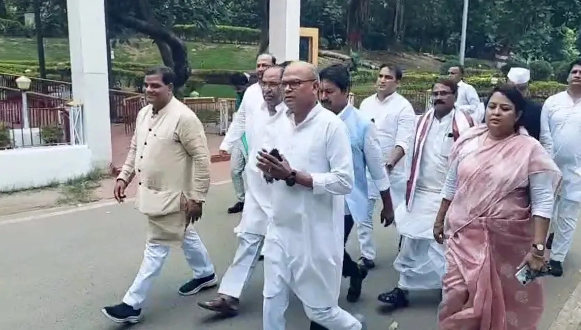 What Actions Are Being Taken in Response to the Death of a Dalit Girl in Muzaffarpur?