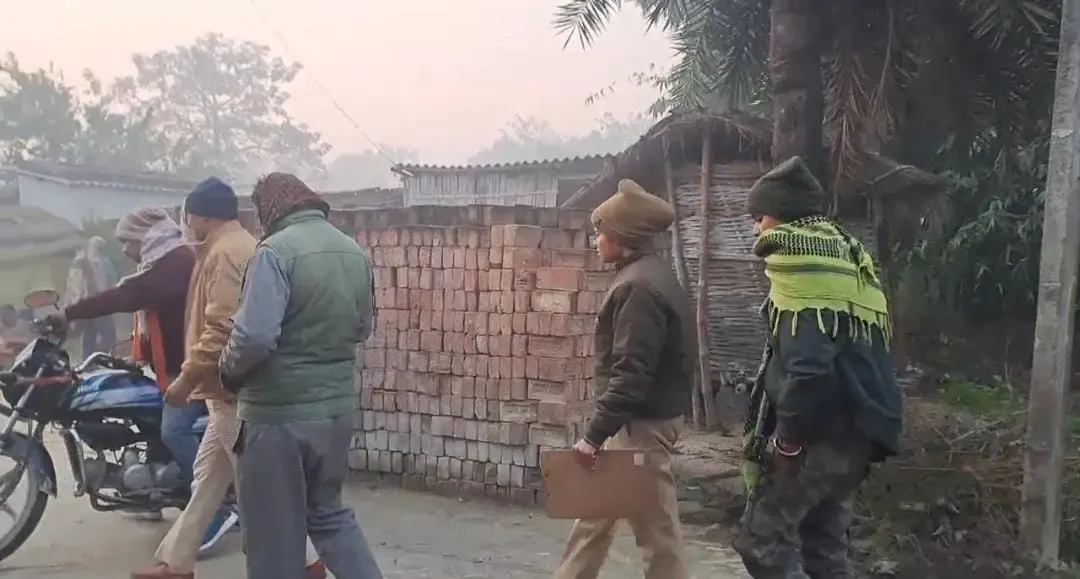 क्या बिहार के मुजफ्फरपुर में पिता ने अपने बच्चों के साथ फांसी लगाई?