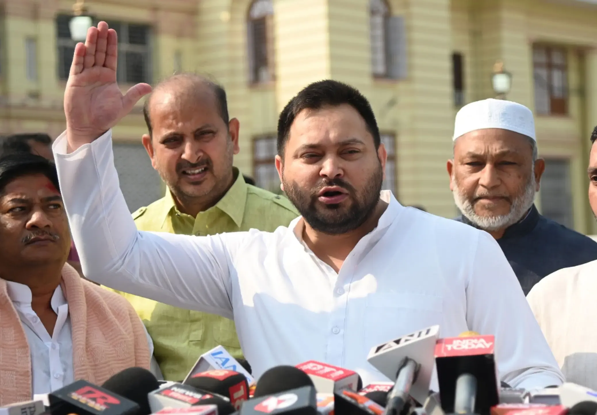 Bihar BJP MLA Bachaul Ridicules Tejashwi Over Father's Conviction