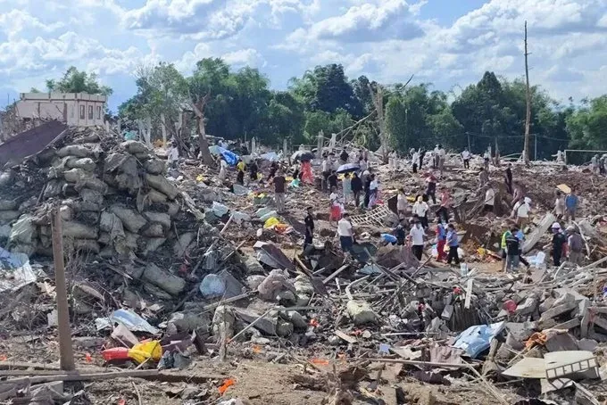 म्यांमार: नामखाम में विस्फोटक गोदाम फटा, 46 की मौत — 6 बच्चे भी शिकार, 70 से अधिक घायल