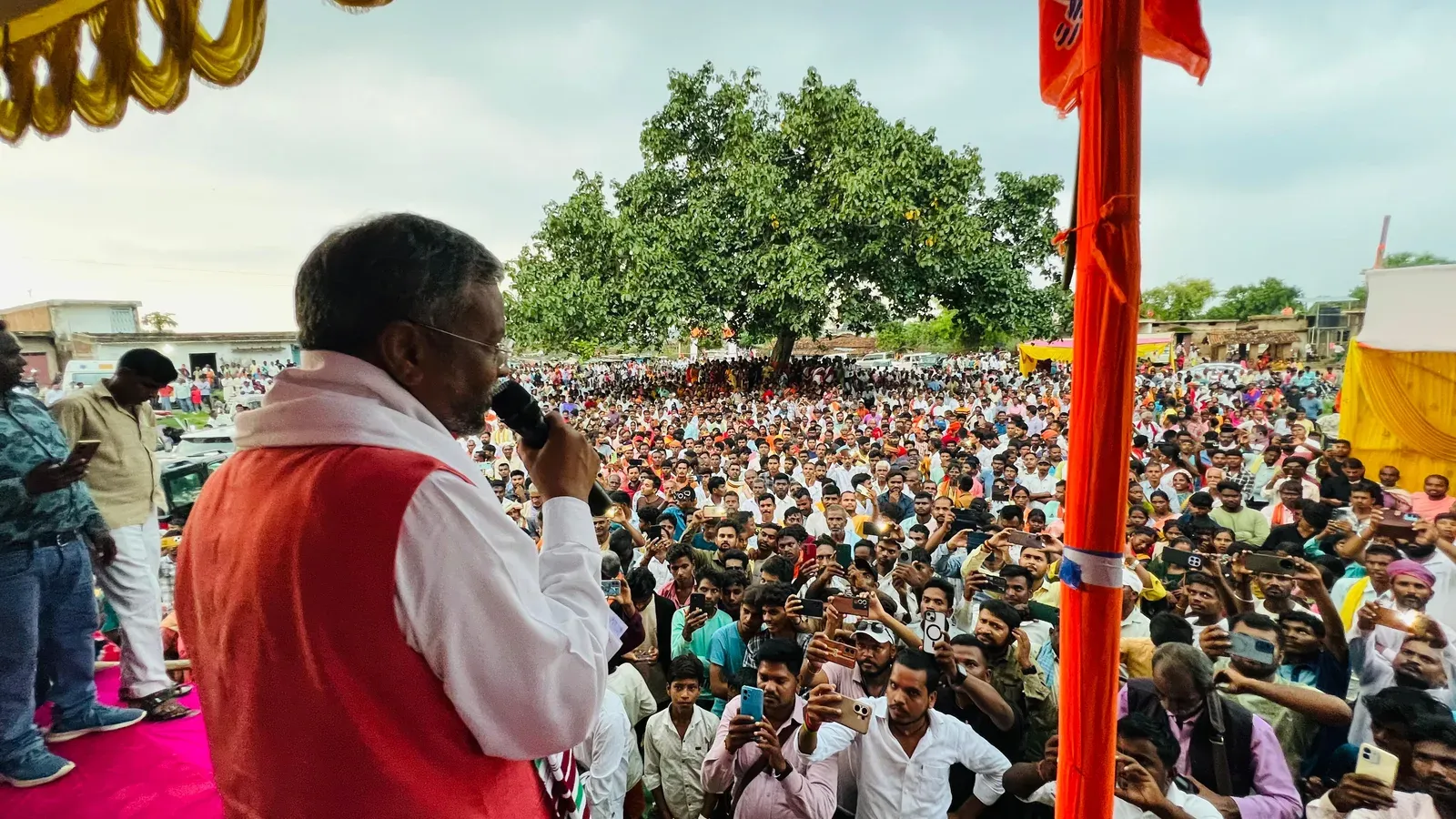 पलामू में नाबालिग से दुष्कर्म और दो बहनों को 'कैद' रखने पर बाबूलाल मरांडी का आक्रोश, दोषियों पर कड़ी कार्रवाई की मांग