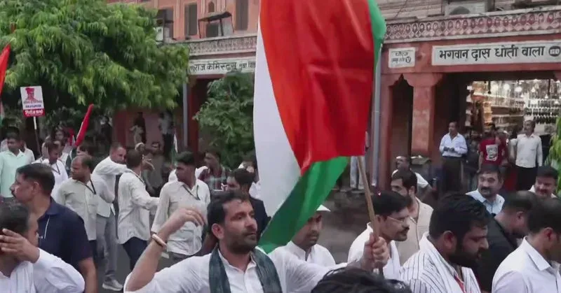 Nadda flags off Vishal Tiranga Rally in Jaipur