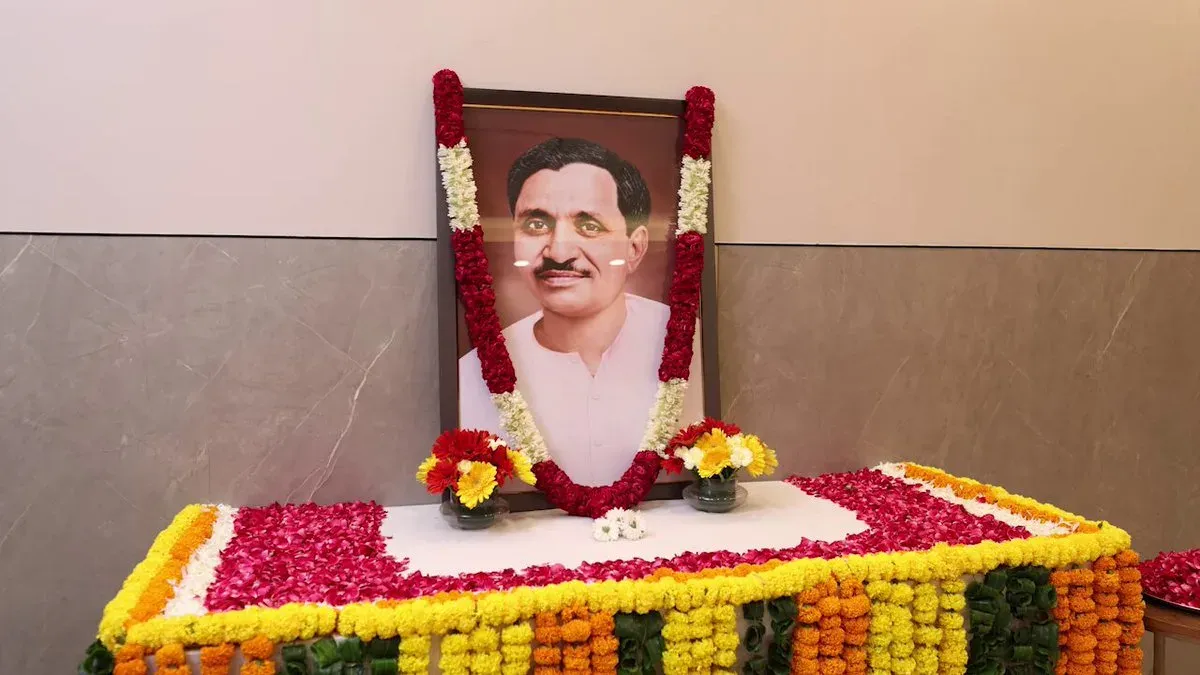 Nadda pays floral tribute to Deendayal Upadhyay on Jayanti