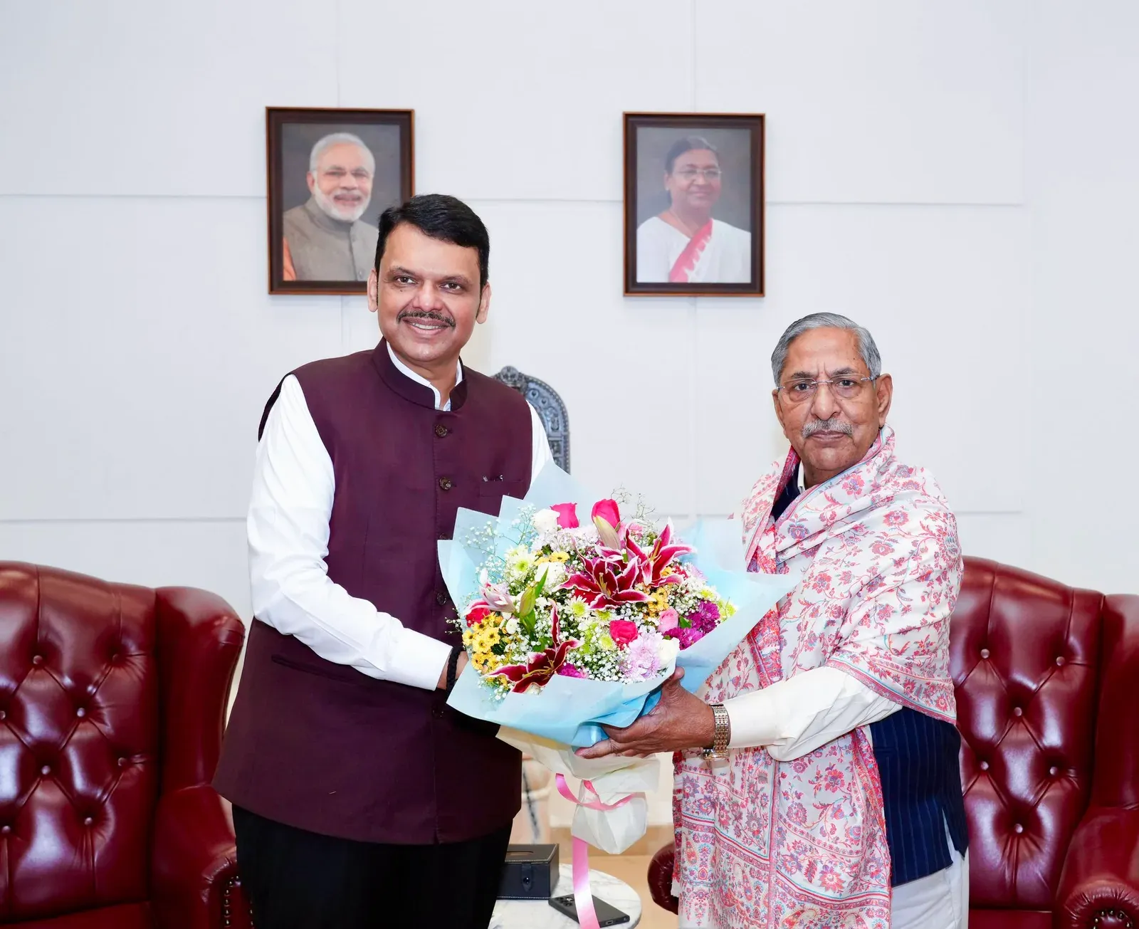 Nagaland Governor Calls on CM Fadnavis at Varsha Bungalow