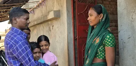 नाइजर से आतंकियों के चंगुल से वापस लौटे झारखंड के 5 मजदूरों ने पीएम मोदी का जताया आभार, घरों में उत्‍सव 
