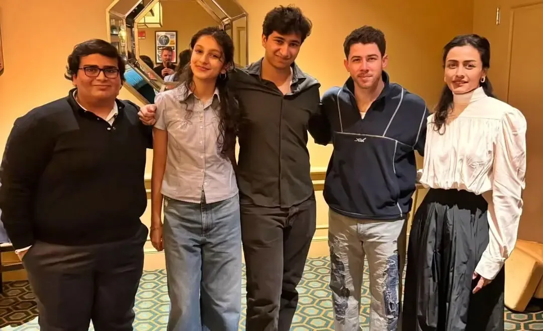 Namrata Shirodkar Enjoys Nick's 'Incredible Show,' Thanks Priyanka for a 'Wonderful Evening'