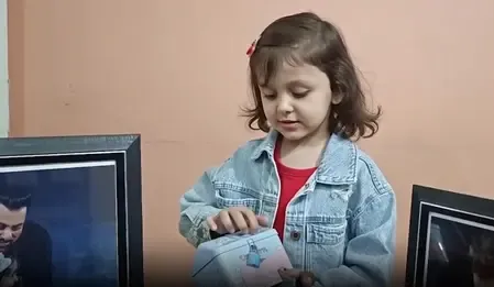 नन्ही फैन अमायरा ने मनाया सलमान का बर्थडे, कहा- बीइंग ह्यूमन के लिए देगी अपना पिग्गी बैंक