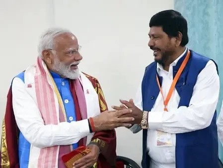 क्या नरेंद्र मोदी अगले 100 वर्ष तक सेवा करेंगे और अगले 10 वर्ष प्रधानमंत्री रहेंगे?: रामदास आठवले