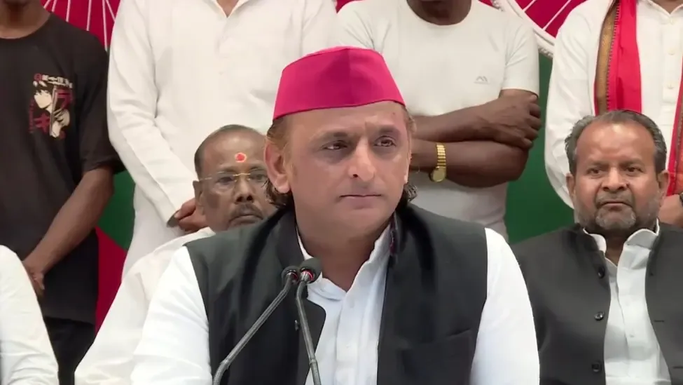 अखिलेश यादव ने नारी शक्ति वंदन अधिनियम पर भाजपा पर किया हमला, बताया भ्रम फैलाने का प्रयास