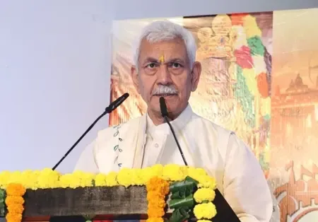 नशे के खिलाफ जम्मू-कश्मीर प्रशासन का बड़ा एक्शन, 20 वरिष्ठ अधिकारी बने 'जिला मेंटर'