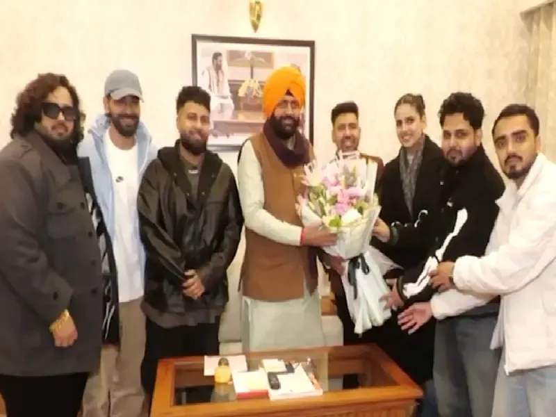 क्या सीएम नायब सिंह सैनी ने पंजाब-हरियाणा के सिंगर्स से नशे के खिलाफ अभियान पर चर्चा की?