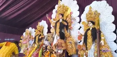 क्या नासिक में 1954 से निरंतर हो रही गांधीनगर सार्वजनिक दुर्गा पूजा कला और संस्कृति का अनूठा संगम है?