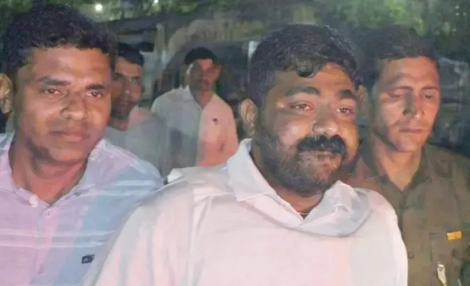 मोनू मानेसर की जमानत पर रिहाई: बुलेटप्रूफ जैकेट में बाहर आए, पुलिस ने कड़े सुरक्षा इंतजाम किए