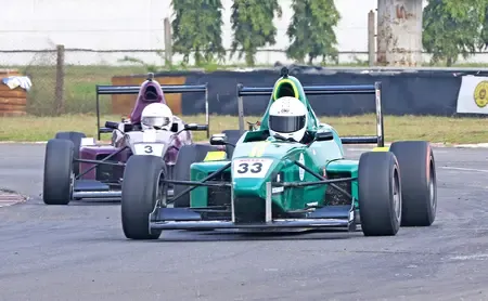Who Dominated the National 4W Racing C'ship?