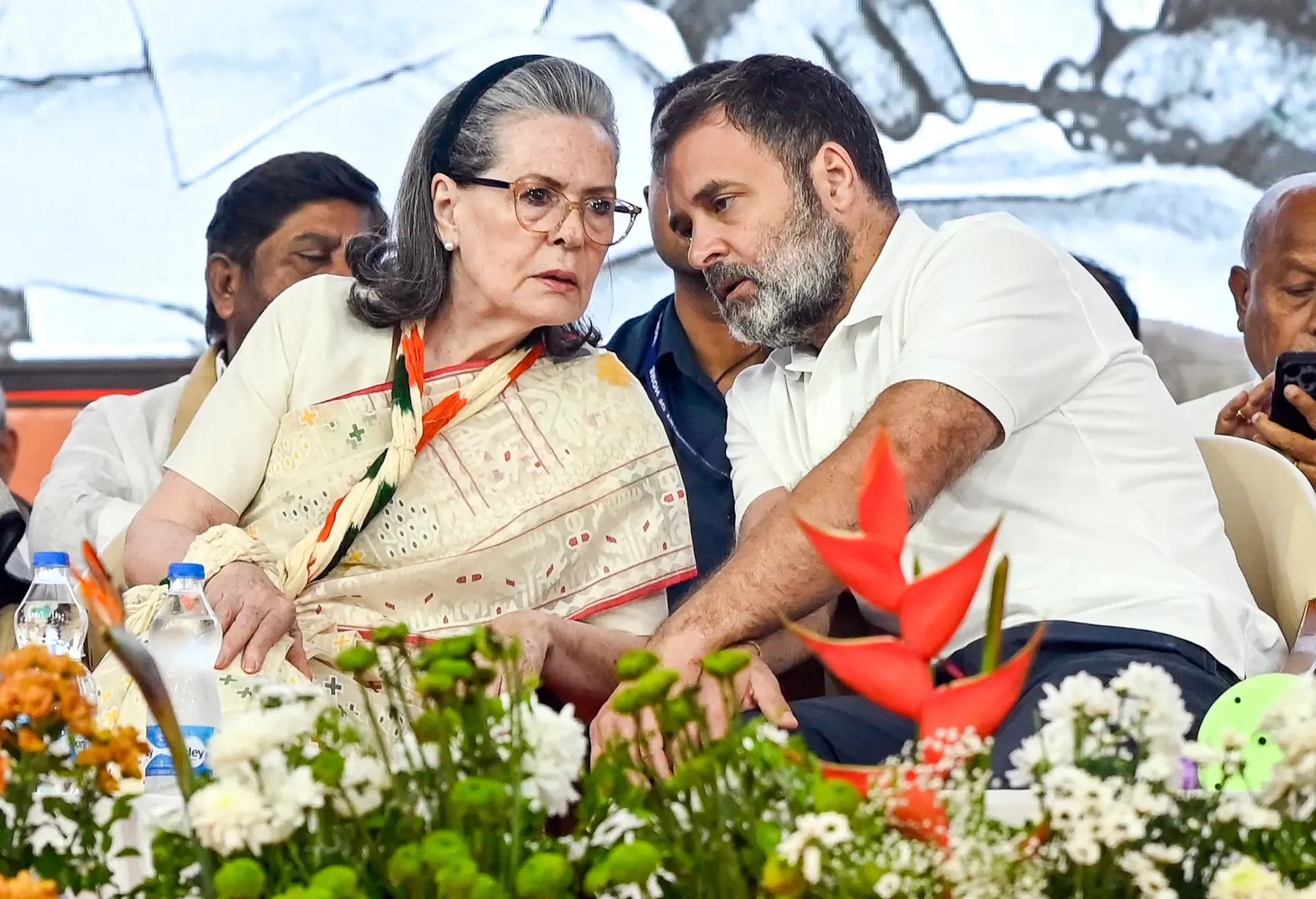 क्या नेशनल हेराल्ड मनी लॉन्ड्रिंग केस में ईडी की चार्जशीट पर फैसला सुरक्षित रहेगा?