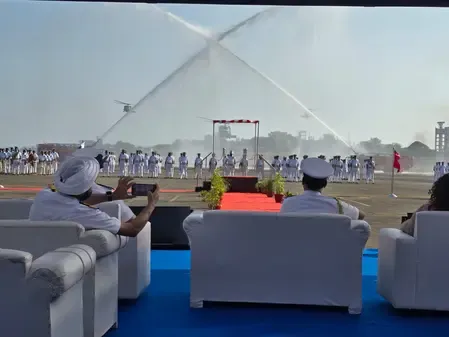 क्या आईएनएएस 335 के कमीशन से नौसेना को समुद्र में मिली निर्णायक बढ़त?