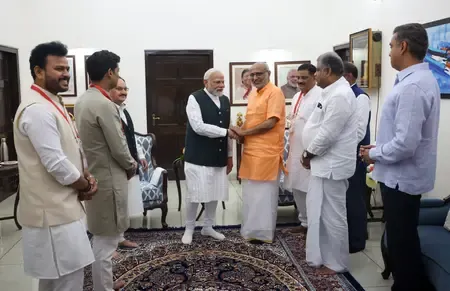 क्या पीएम मोदी ने नवनिर्वाचित उपराष्ट्रपति राधाकृष्णन से मुलाकात कर उन्हें बधाई दी?