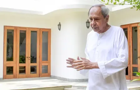 नवीन पटनायक की ‘सर्वाइकल अर्थराइटिस’ की सर्जरी सफल, डॉक्टरों की निगरानी में रहेंगे