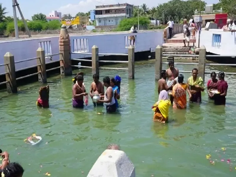 क्या नवपाषाणम मंदिर में भगवान राम ने स्वयं समंदर में नवग्रह स्थापित किए?