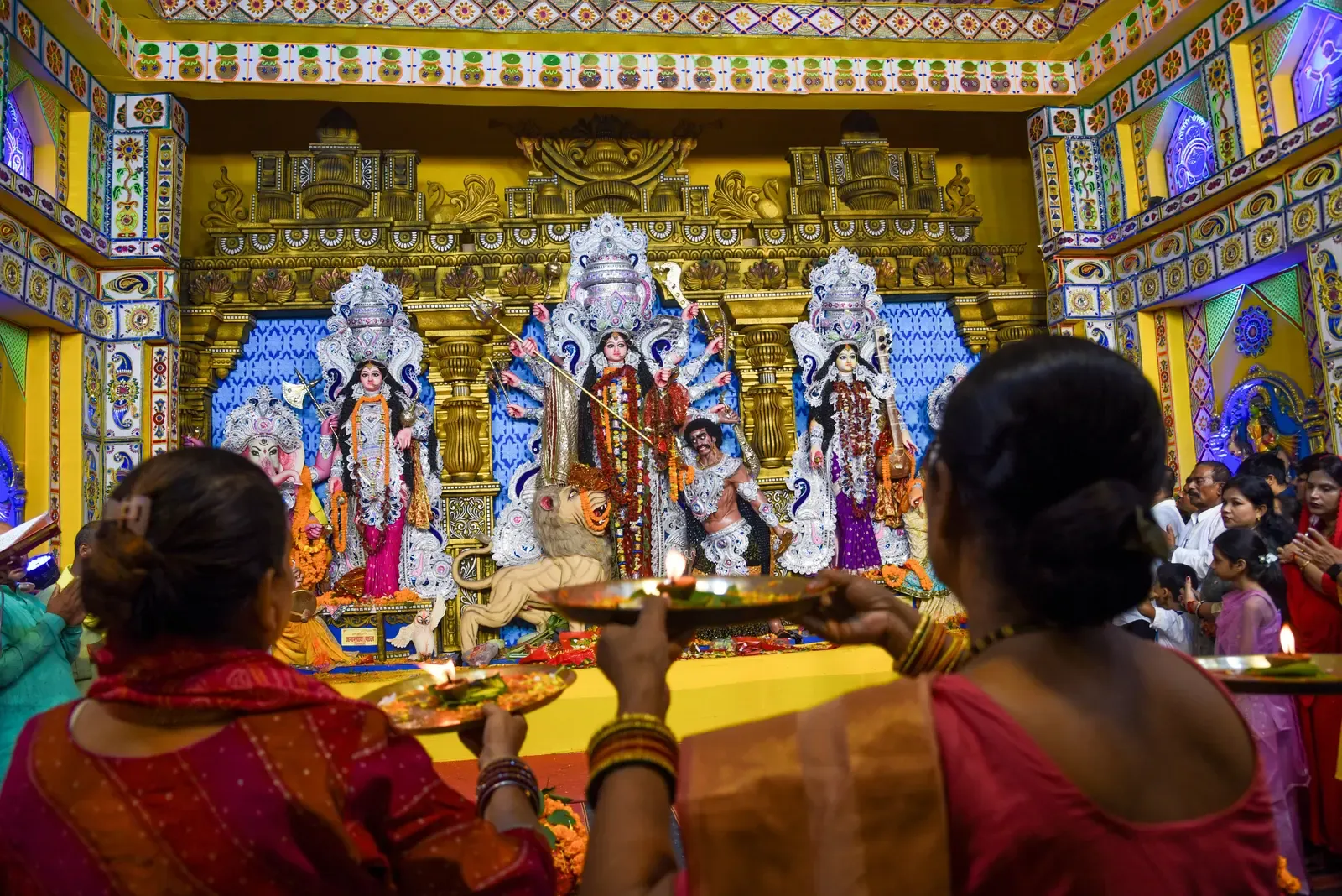 Navratri Day 9: Devotees throng temples nationwide on Maha Navami