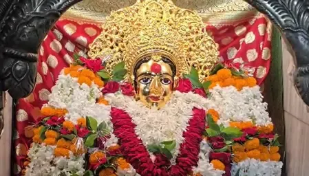 नवरात्र का पांचवां दिन: लक्ष्मी पंचमी पर सर्वार्थ सिद्धि के साथ अभिजित मुहूर्त, देखें पंचांग 
