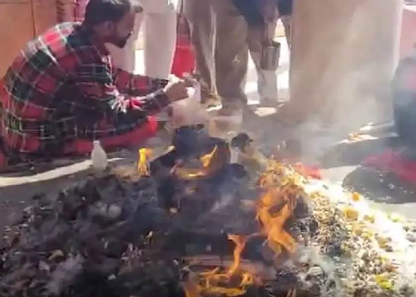 नवरात्र के चौथे दिन वैष्णो देवी और नैना देवी मंदिर में भक्तों का तांता, सुरक्षा मजबूत